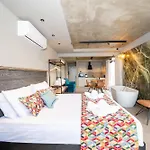 Del Mar Court Apartament