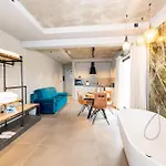 Del Mar Court Apartament *