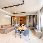 Del Mar Court Apartament *